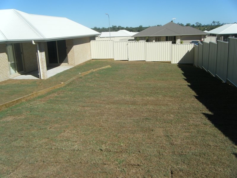 4 Hillcrest Street, Emerald QLD 4720