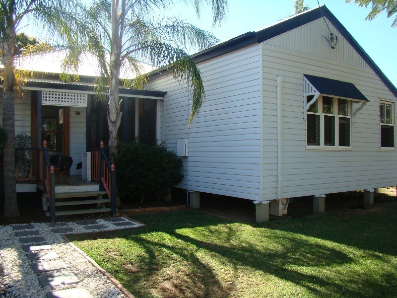 26 Gray Street, Emerald QLD 4720