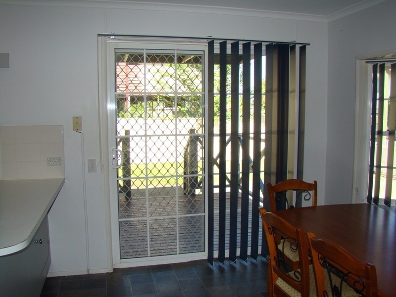 55 School Lane, Emerald QLD 4720