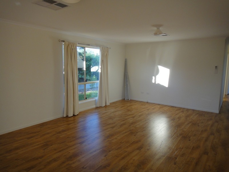 15 Gray Street, Emerald QLD 4720