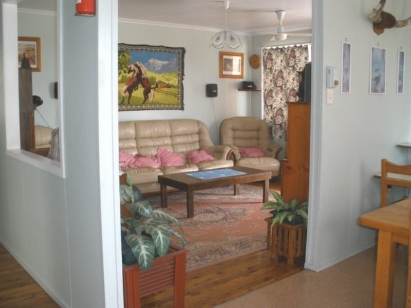 7 Gidyea Street, Blackwater QLD 4717