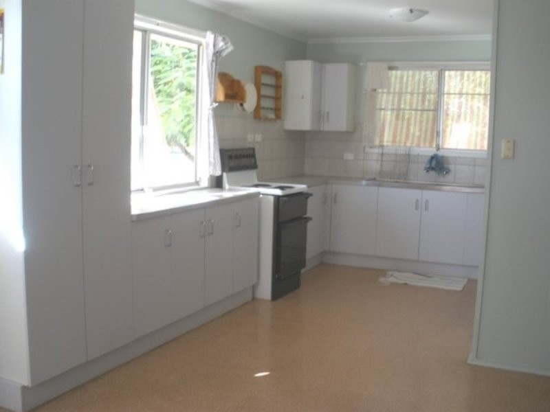 7 Gidyea Street, Blackwater QLD 4717