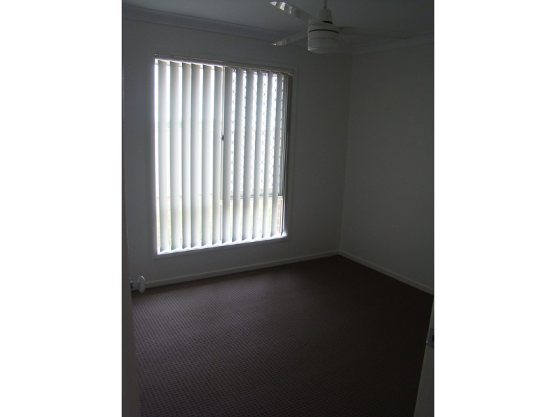 2 Lakeside Drive, Emerald QLD 4720