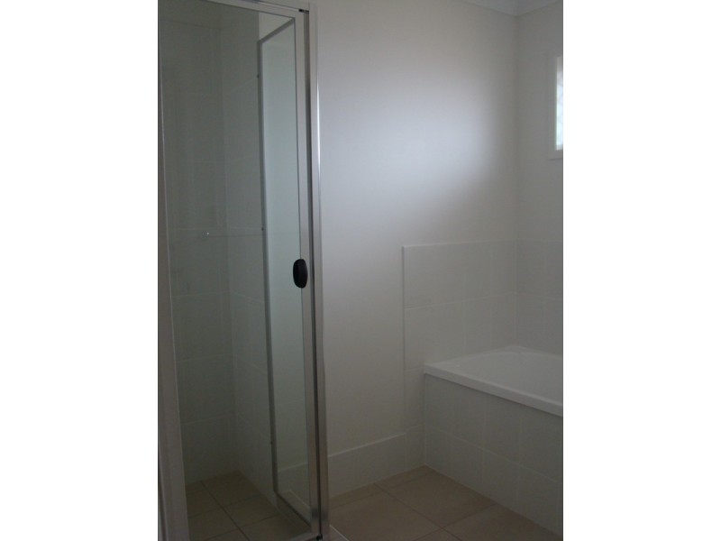 6 Windermere Street, Emerald QLD 4720