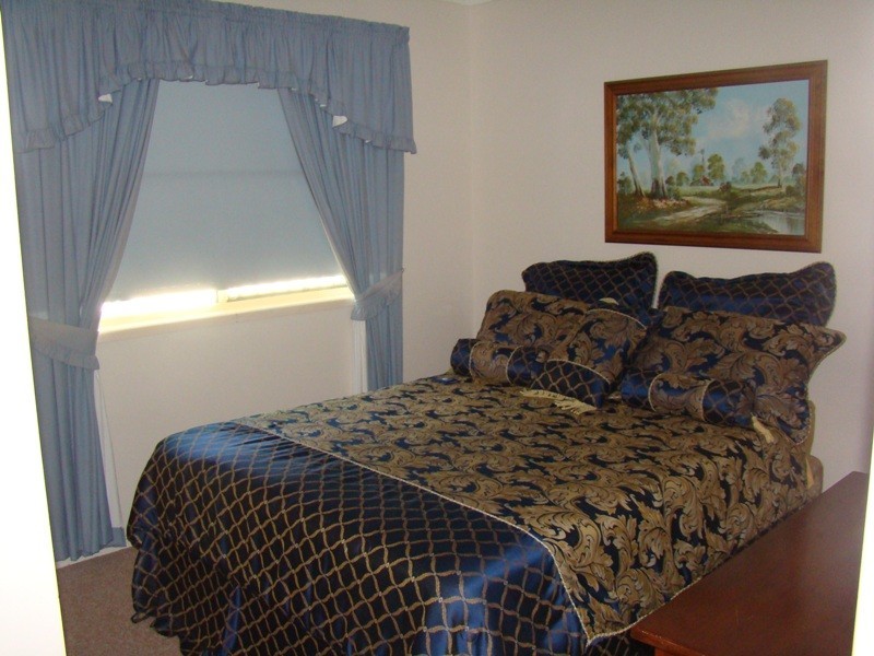 3 Crinum Crescent, Emerald QLD 4720