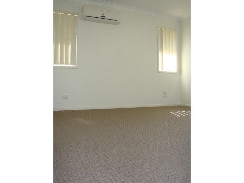 8 Suncrest Street, Emerald QLD 4720