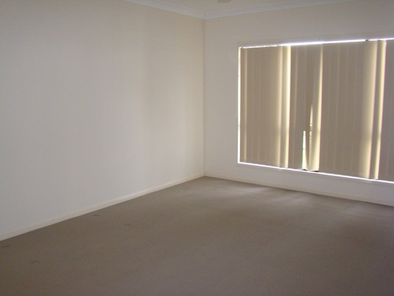 5 Glovar Street, Emerald QLD 4720