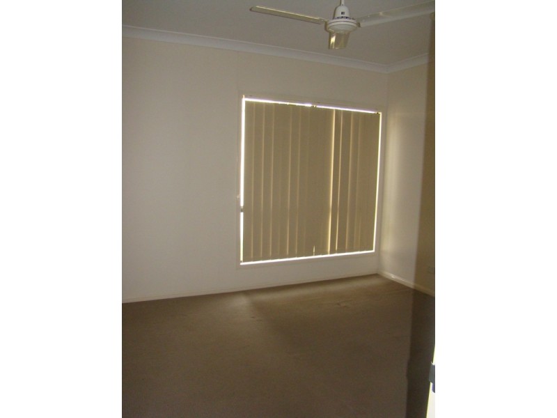 5 Glovar Street, Emerald QLD 4720