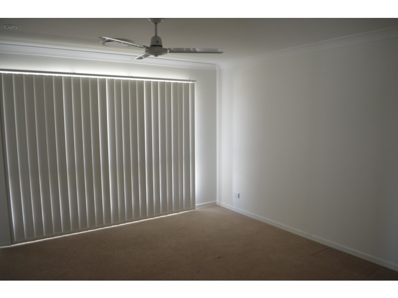 4 Rosehill Road, Emerald QLD 4720