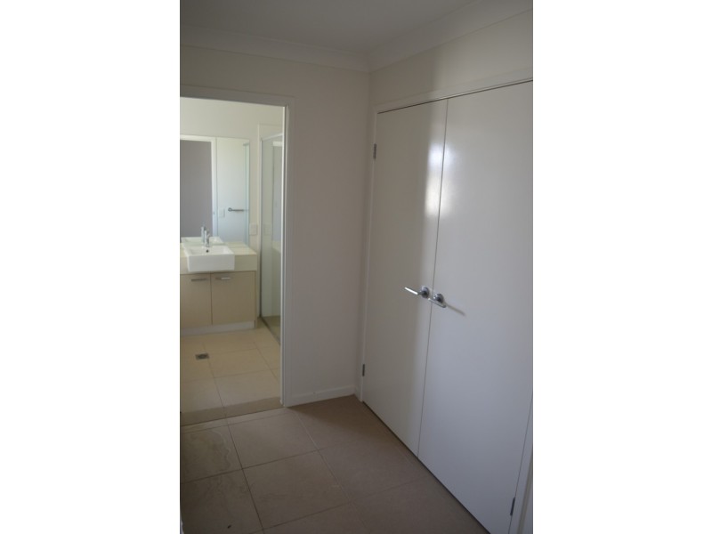 4 Rosehill Road, Emerald QLD 4720
