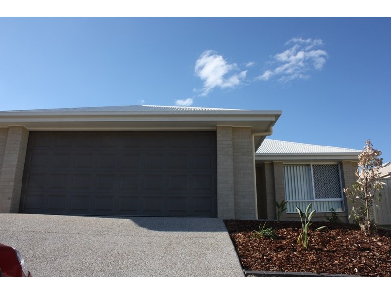 14 Scenic Drive, Emerald QLD 4720