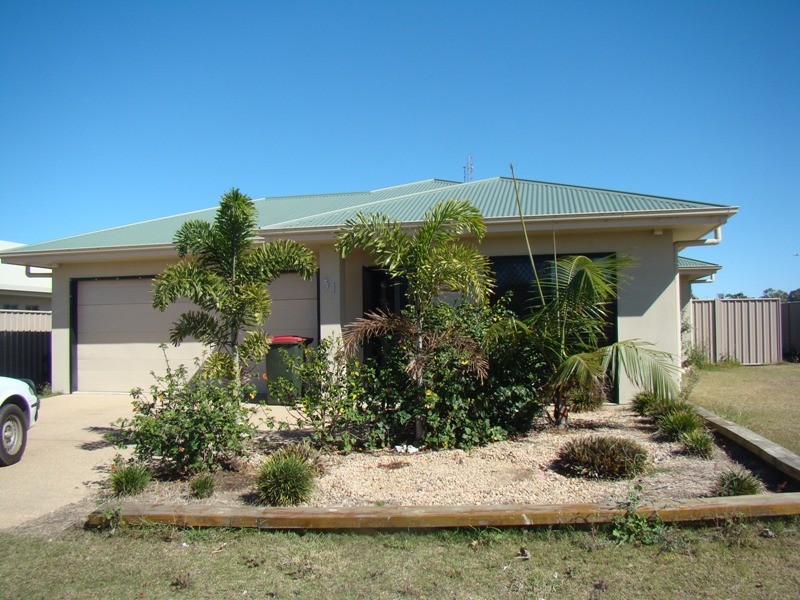 31 Glovar Street, Emerald QLD 4720