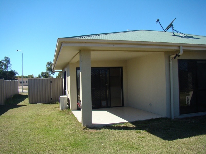 31 Glovar Street, Emerald QLD 4720