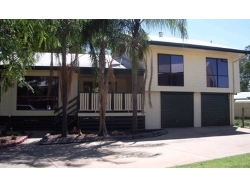 4 Julie Court, Emerald QLD 4720