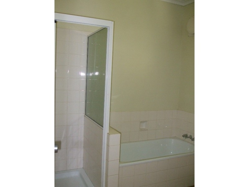 4 Julie Court, Emerald QLD 4720