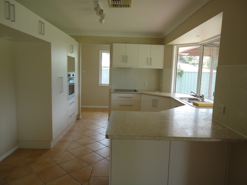 76 Crinum Crescent, Emerald QLD 4720