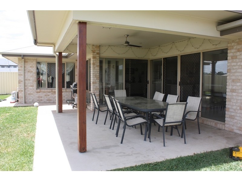 23 Mooney Crescent, Emerald QLD 4720