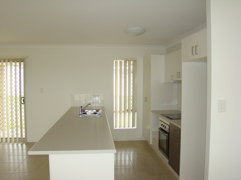 4 Lakeside Drive, Emerald QLD 4720