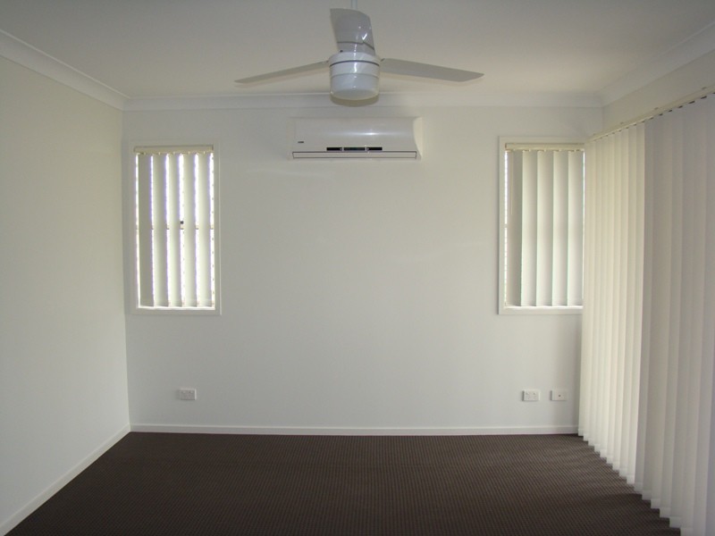 4 Lakeside Drive, Emerald QLD 4720