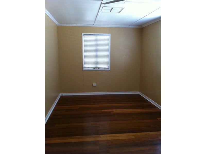 22 Old Airport Drive, Emerald QLD 4720