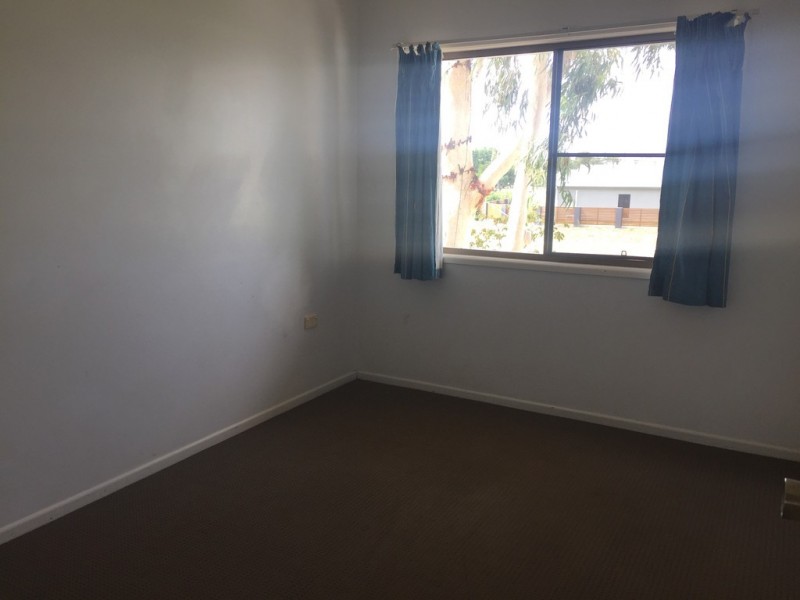 46 Loch Street, Emerald QLD 4720