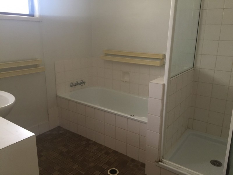 46 Loch Street, Emerald QLD 4720