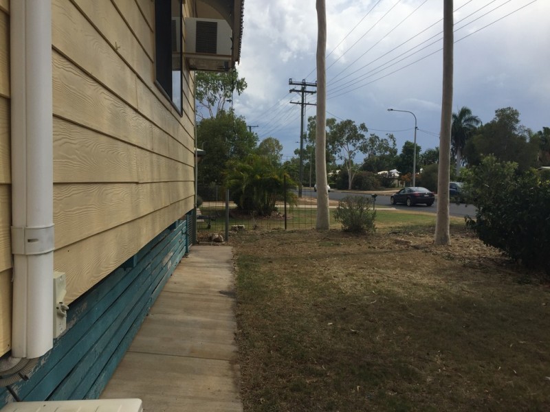 46 Loch Street, Emerald QLD 4720