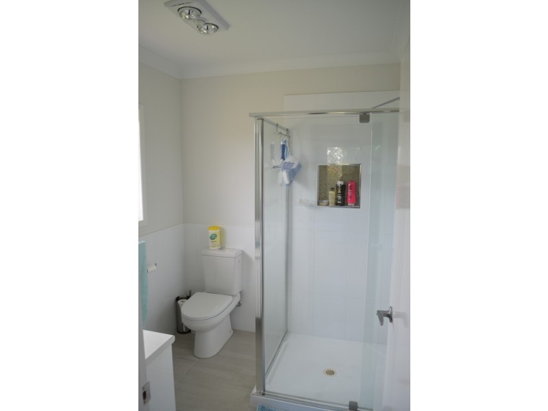 20 Canterbury Road, Emerald QLD 4720