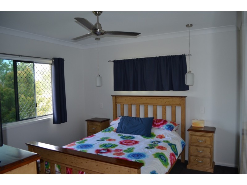 20 Canterbury Road, Emerald QLD 4720