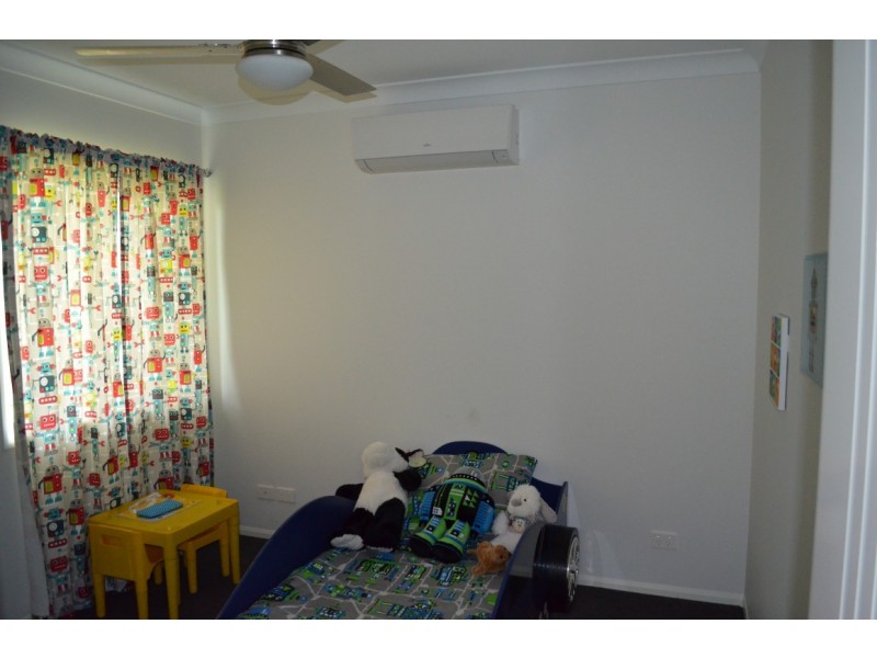 20 Canterbury Road, Emerald QLD 4720