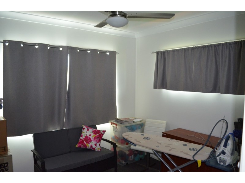 20 Canterbury Road, Emerald QLD 4720