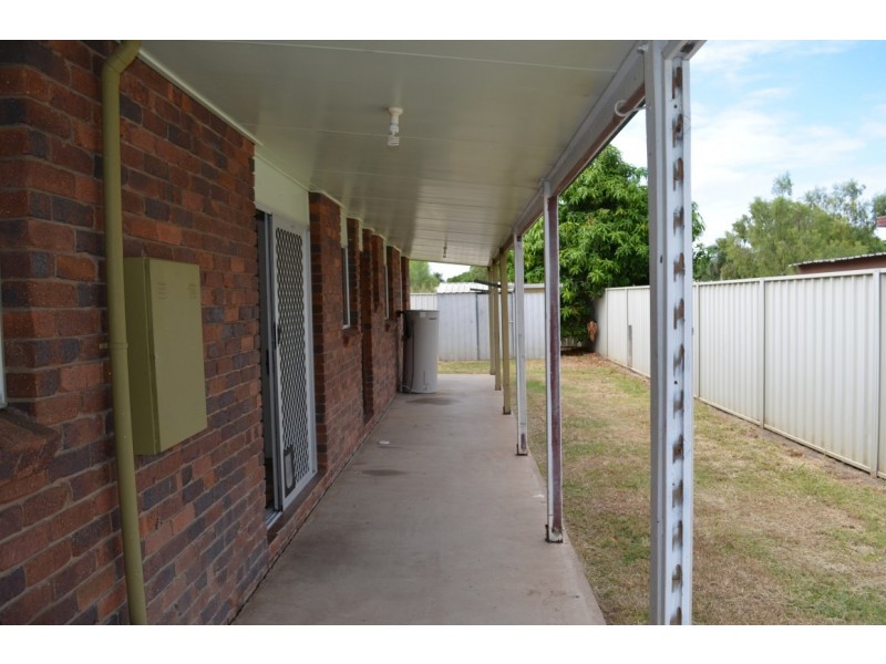 1 Wilby Place, Emerald QLD 4720