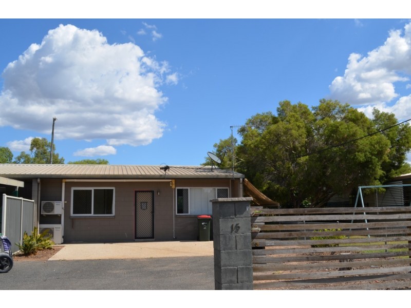 3/15 Baker Street, Emerald QLD 4720