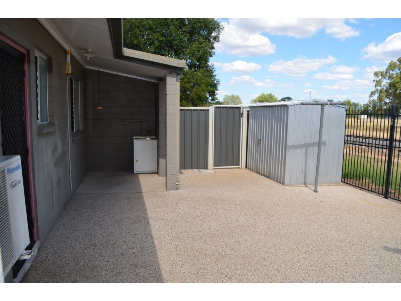 3/15 Baker Street, Emerald QLD 4720