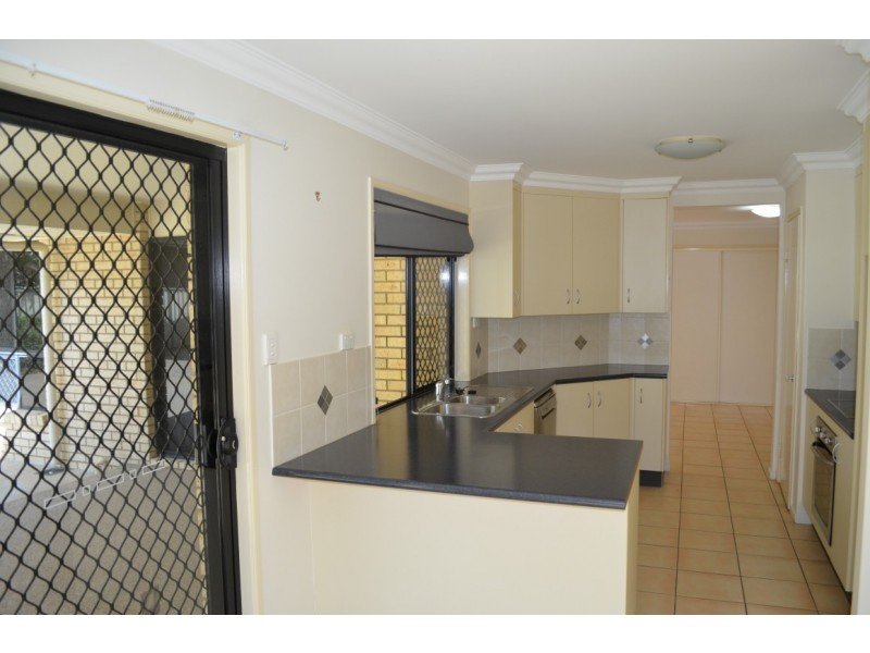 24 Dodd Drive, Emerald QLD 4720