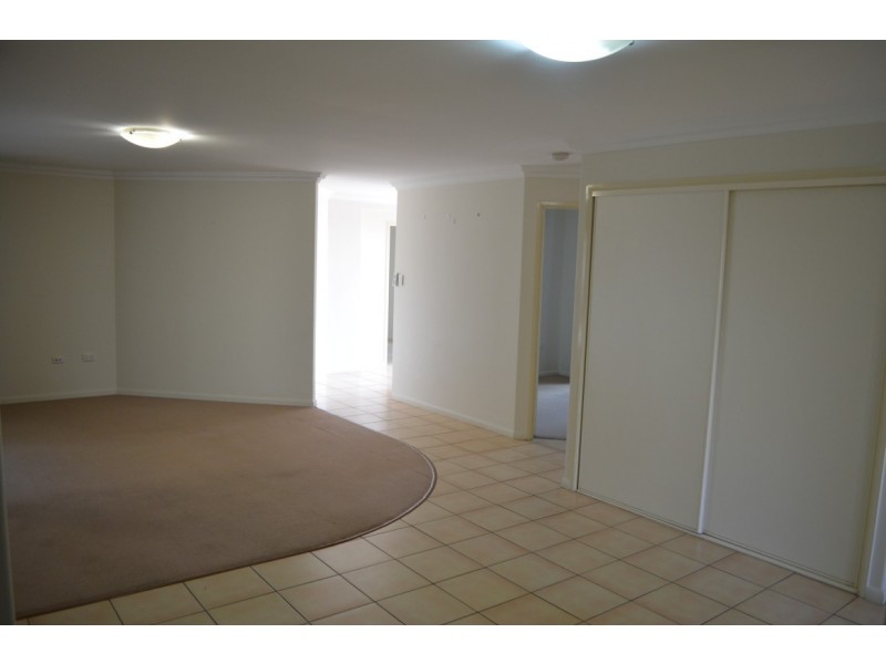24 Dodd Drive, Emerald QLD 4720