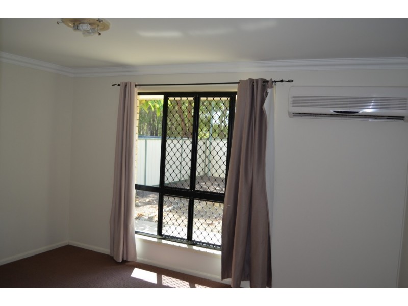 24 Dodd Drive, Emerald QLD 4720