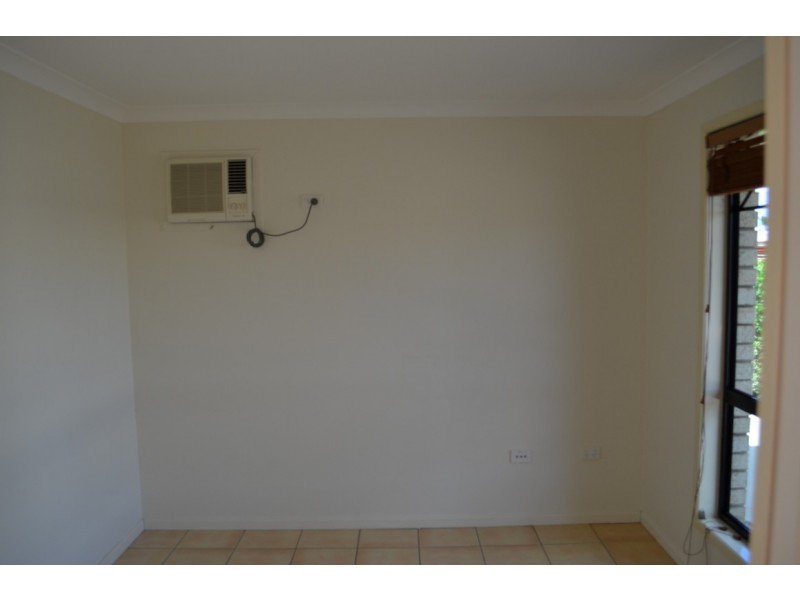 24 Dodd Drive, Emerald QLD 4720
