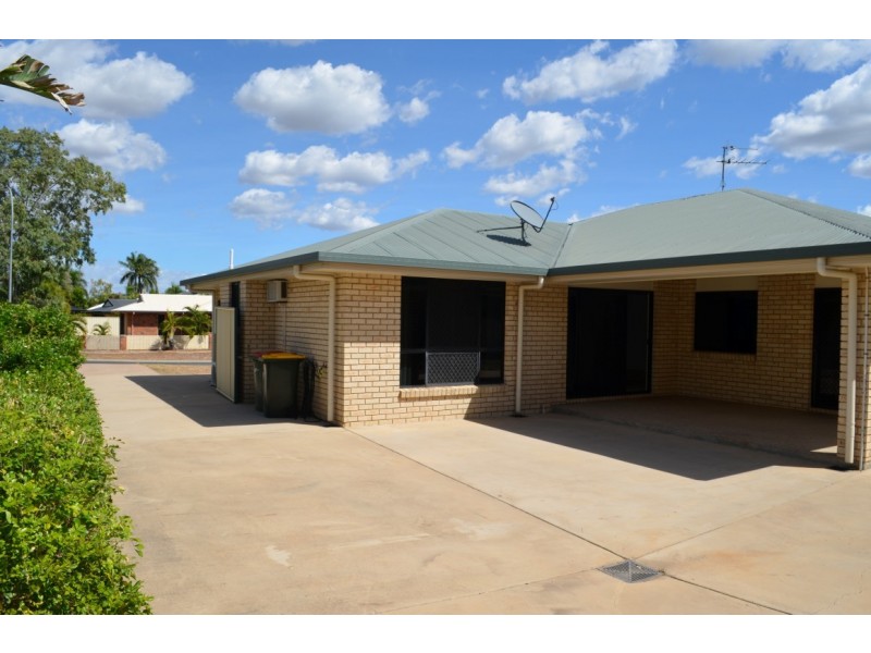 24 Dodd Drive, Emerald QLD 4720