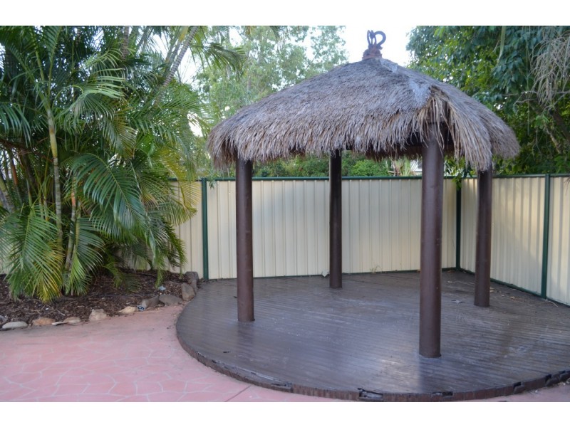 9 Suncross Place, Emerald QLD 4720