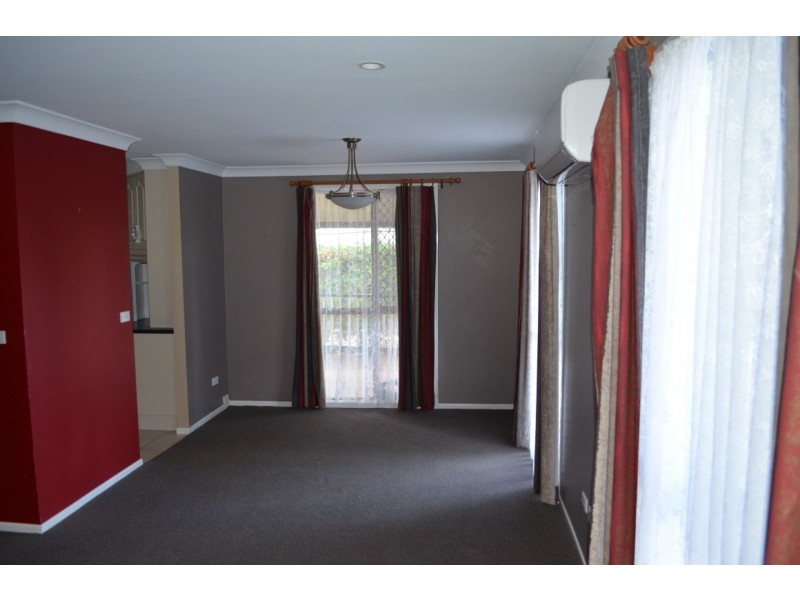 9 Suncross Place, Emerald QLD 4720