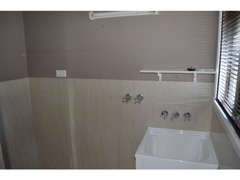 9 Suncross Place, Emerald QLD 4720