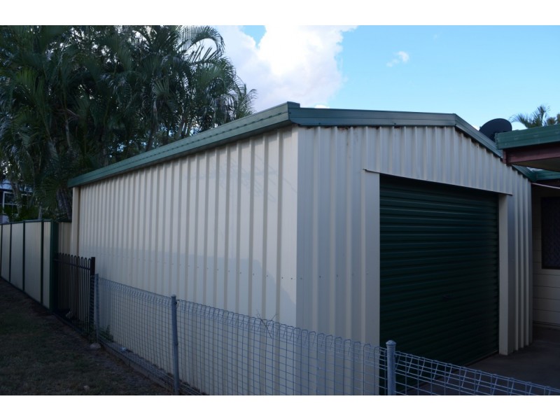 9 Suncross Place, Emerald QLD 4720