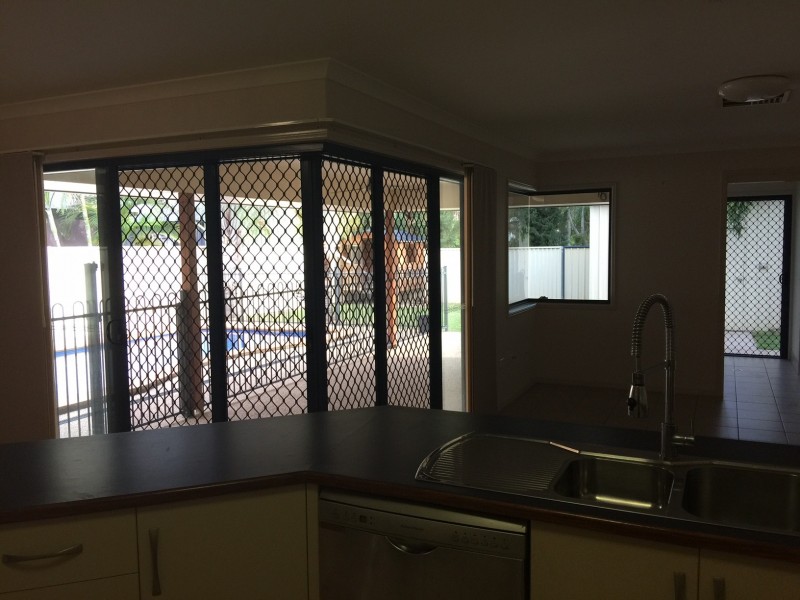 28 Park Avenue, Emerald QLD 4720
