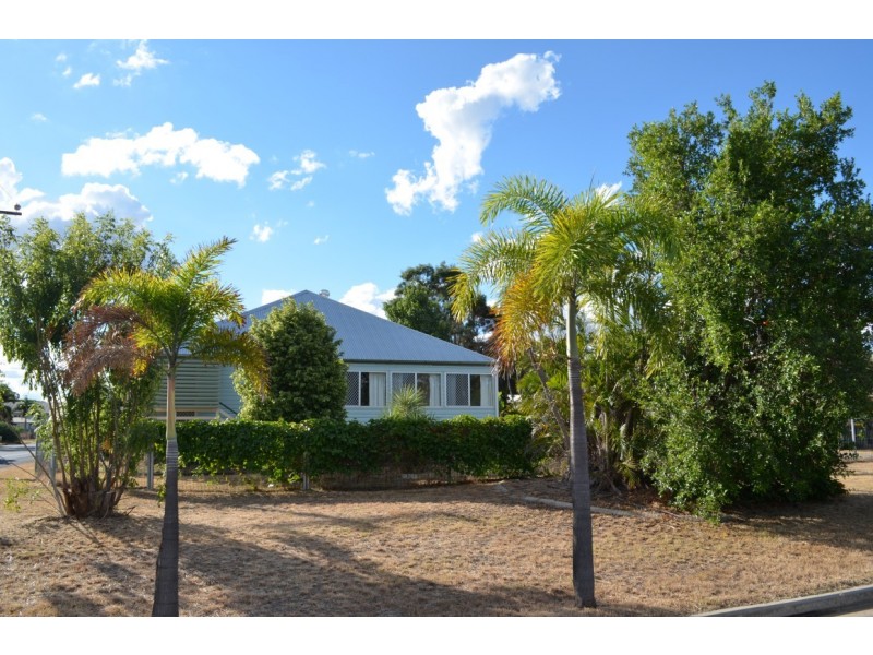 12 Little Street, Emerald QLD 4720