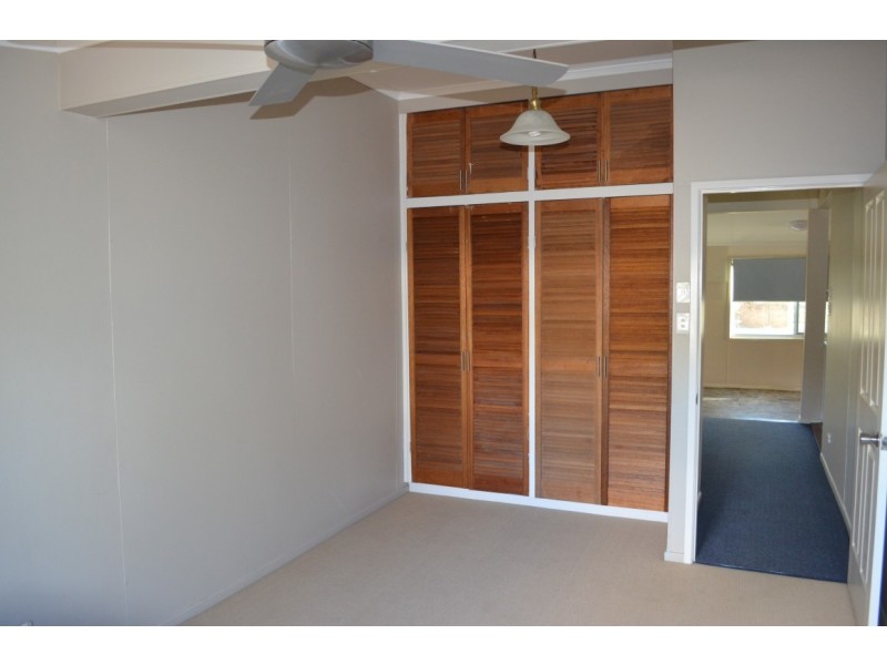 12 Little Street, Emerald QLD 4720
