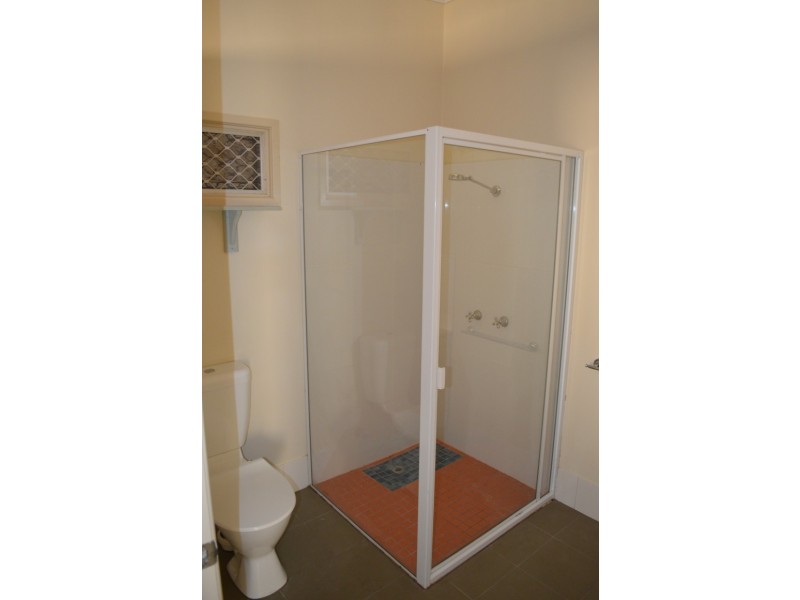 12 Little Street, Emerald QLD 4720