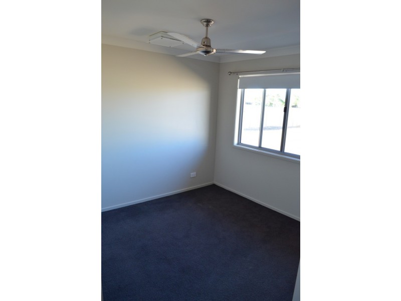 16 Newman Drive, Emerald QLD 4720