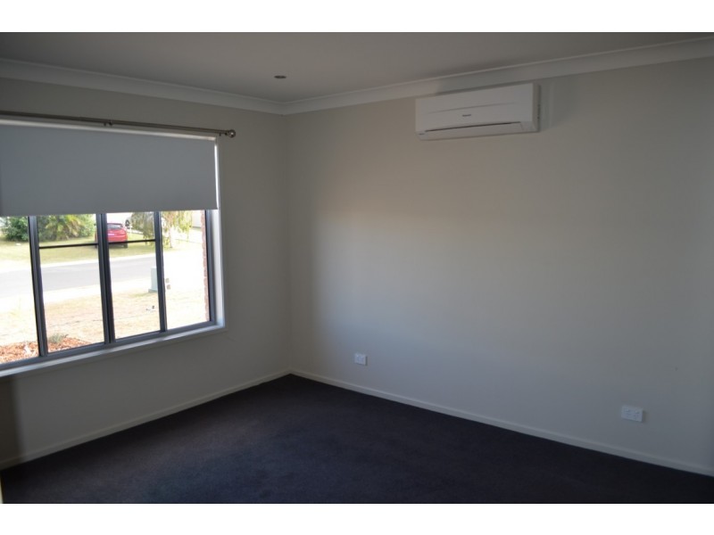 16 Newman Drive, Emerald QLD 4720