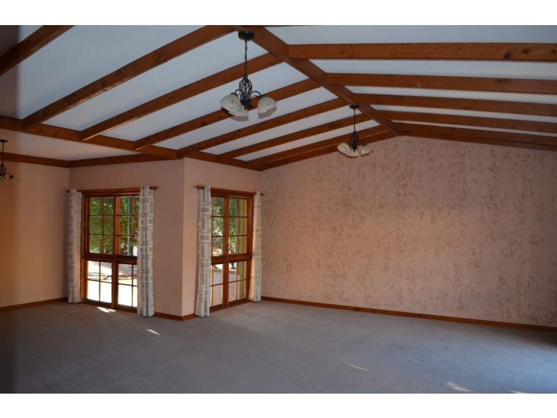 23 Akubra Drive, Emerald QLD 4720